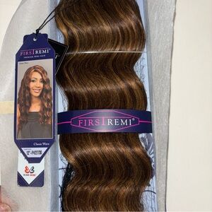 BOBBI BOSS First Remi Premium Human Hair,  Classic Wave Remi 12" • P4/27/30, NEW